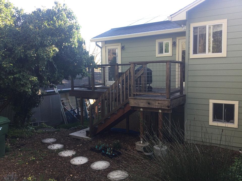2nd image of 362 Orchard St