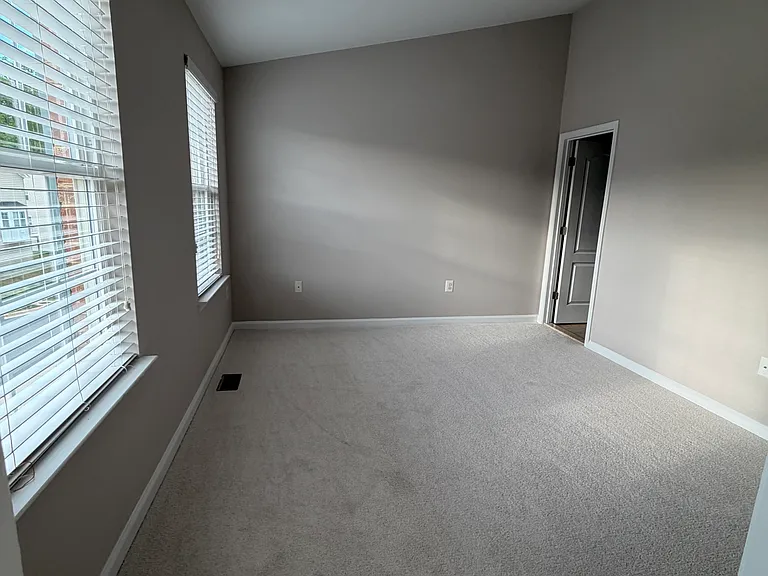 128 Hidden Brook Dr — Photo 18