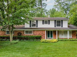 6529 Thorneycroft Dr, Shelby Township, MI 48316