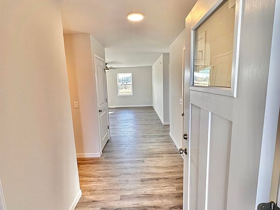 4th image of 333 Orchid Ave #58