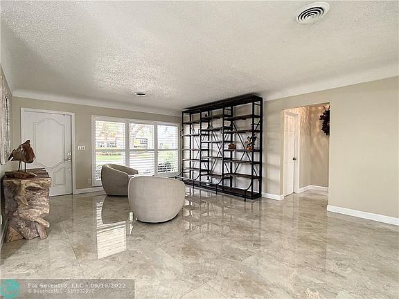 5th image of 3841 NE 23rd Ave