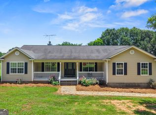 1649 Brays Lake Rd, Royston, GA 30662