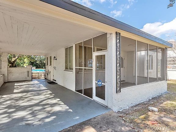 4th image of 506 Tarragona Way