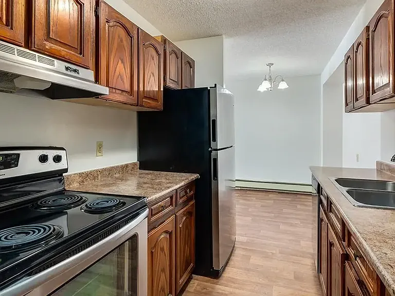 3805 Marlborough Dr NE — Photo 22
