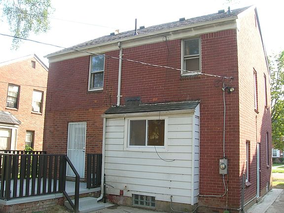 4th image of 14047 Artesian St