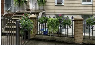 3090 41st St #3, Astoria, NY 11103