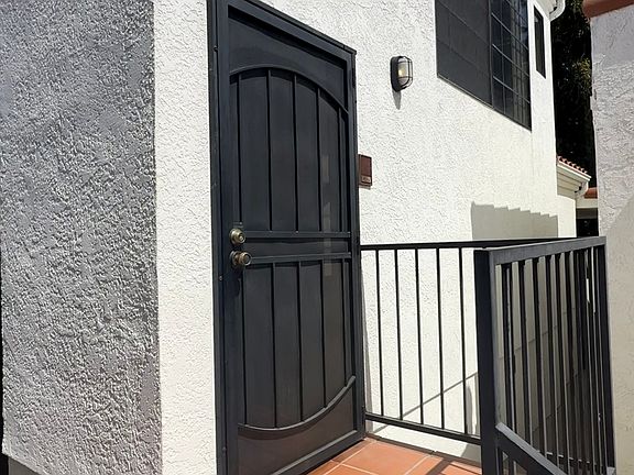 3rd image of 2231 1/2 S Alma St