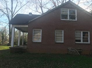 814 S Johnson St, Gaffney, SC 29340