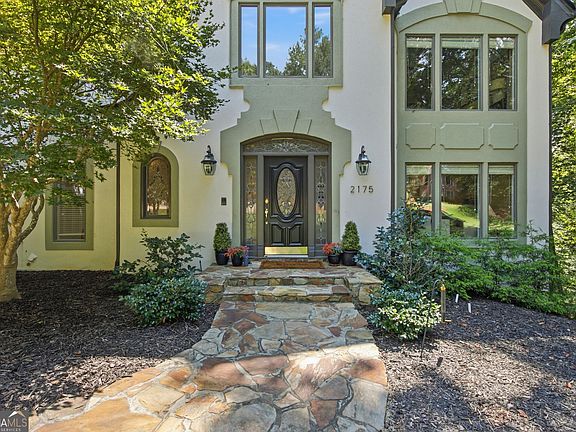 2nd image of 2175 River Cliff Dr