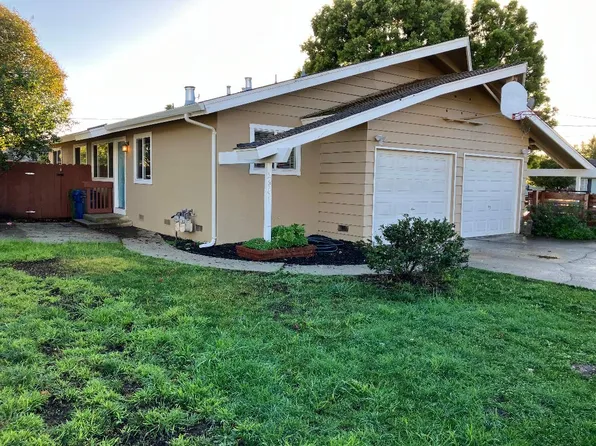 2041 Encina Dr, Santa Cruz, CA 95062