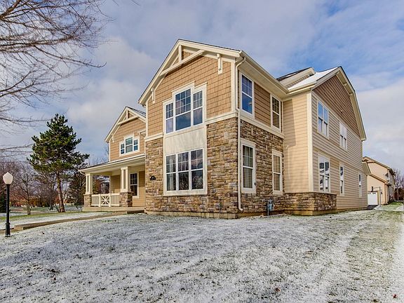 3rd image of 310 E Connors Trl