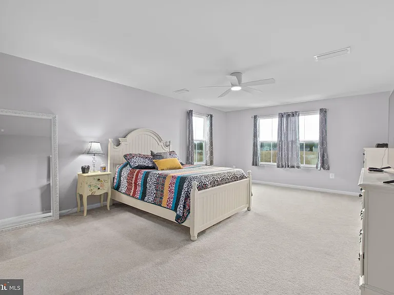 6427 Hawkeye Dr — Photo 31