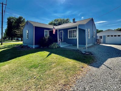 412 N Prairie St, Raymond, IL, 62560
