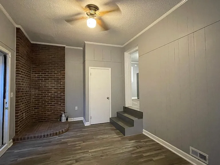 205 Lancaster Rd — Photo 7