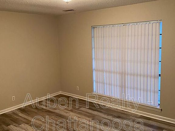 2nd image of 1715 Newell Ave