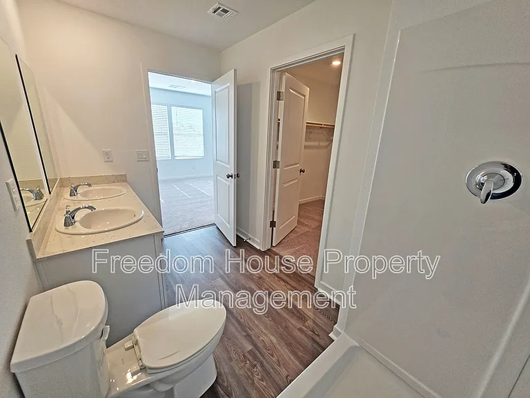 660 E Huyana Wind Dr — Photo 47