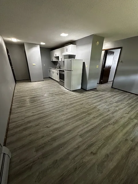 2 bed, 1000 sqft, $1,100 — Photo 1