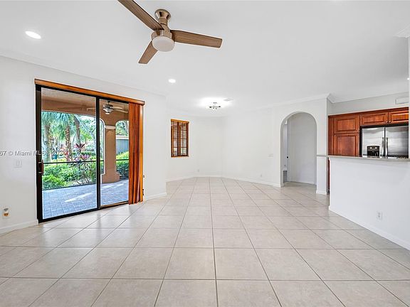 4th image of 2742 Kinsington Cir #24-1