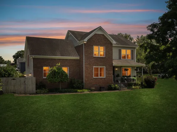 101 Spicer Ct, White House, TN 37188