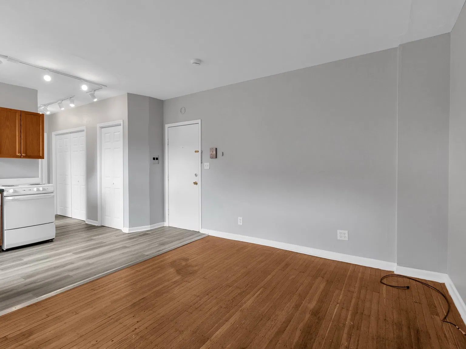 Aldor Apartments — Photo 4
