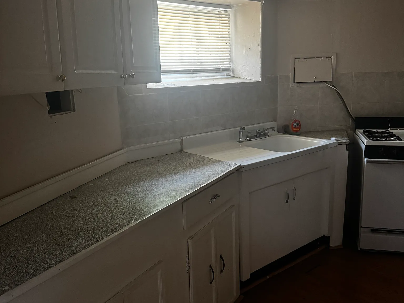 Studio, $1,400 — Photo 3