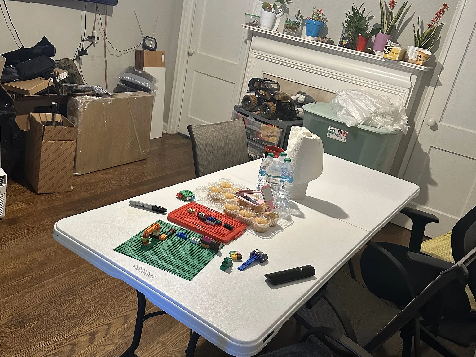 2 bed, 830 sqft, $1,350 — Photo 2
