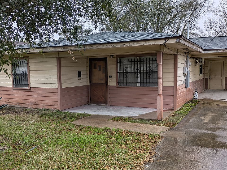 1st image of 2415 Omaha St