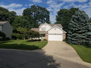 13220 Mulberry Ct, Grand Haven, MI 49417