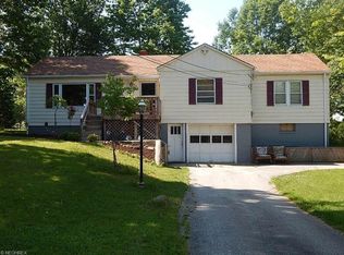 9267 Wallings Rd, North Royalton, OH 44133