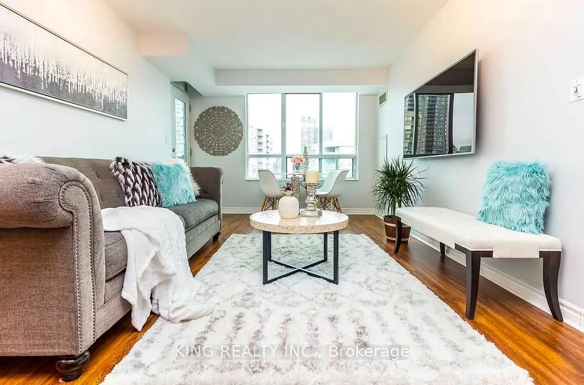 2 bed, $2,785 — Photo 3