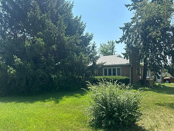 2nd image of 5445 Crown Point Ave