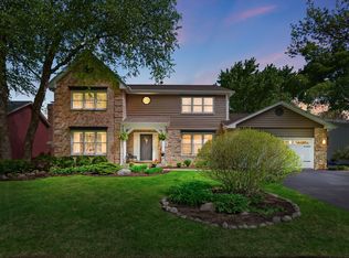 110 Courtney Ln, Cary, IL 60013