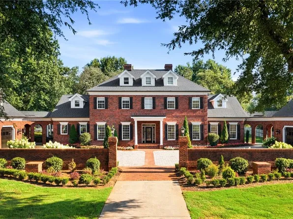 555 Tullamore Way, Milton, GA 30004
