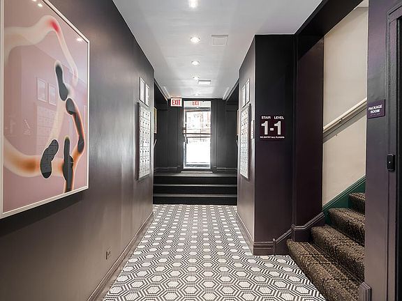 5th image of 549 W Aldine Ave #2728184