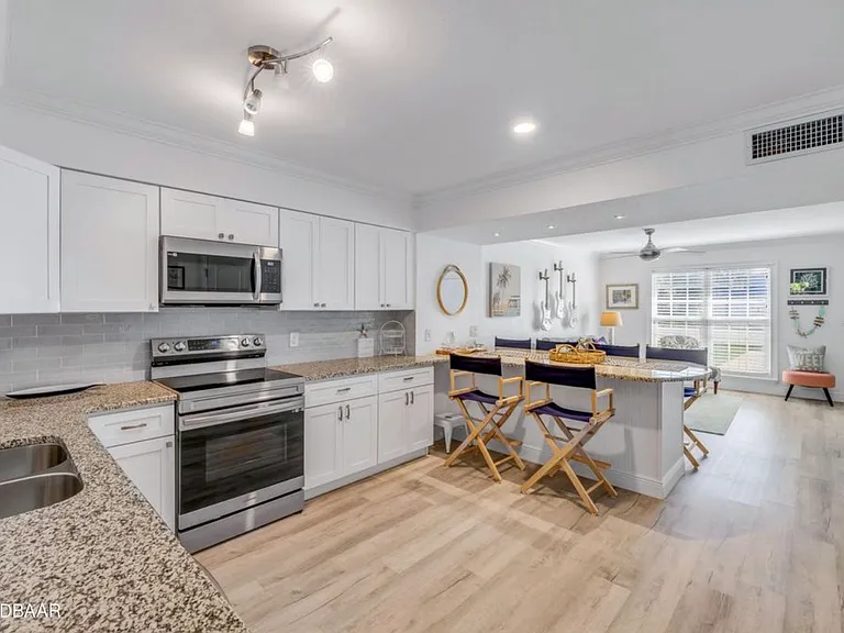 2122 S Atlantic Ave — Photo 7