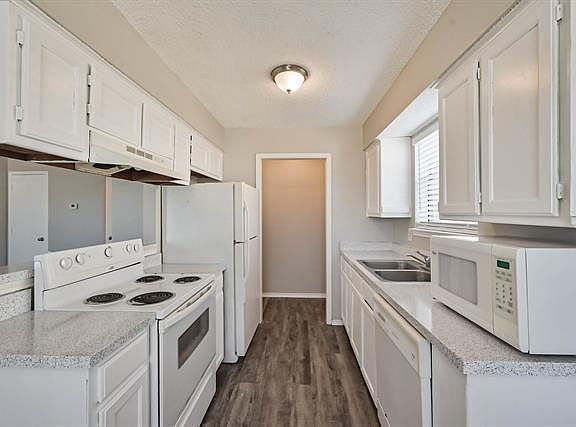 4th image of 606 Kings Way Dr