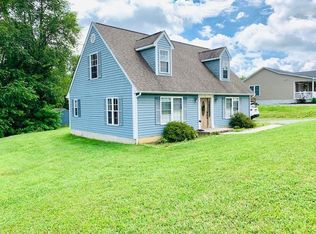 230 Deerfield Ln, Wytheville, VA 24382