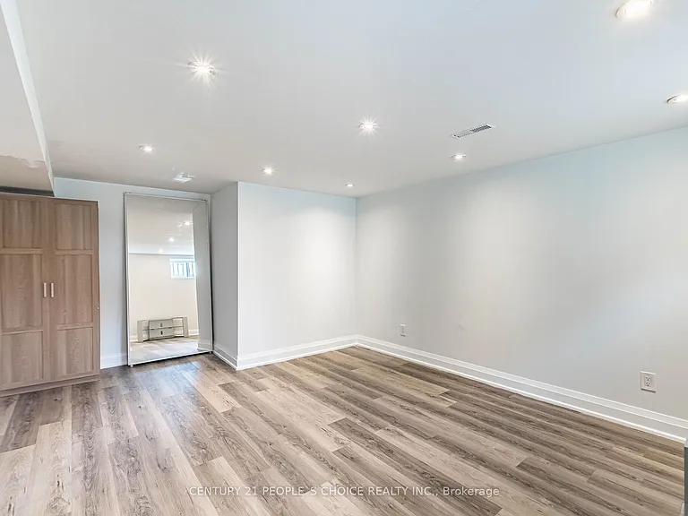 39 Meadowland Dr — Photo 27