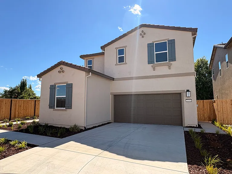 1456 Jeanine Way — Photo 2