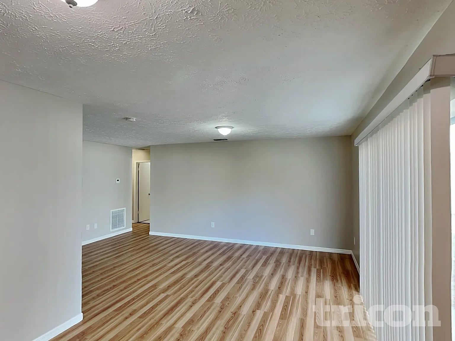 2704 Manor Hill Drive Brandon FL — Photo 2