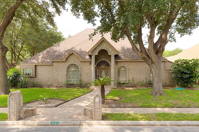 1st image of 601 Avocet Ave