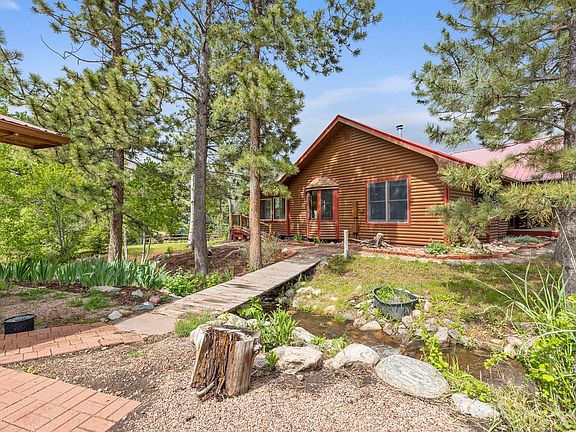5th image of 428 Rustic Rd