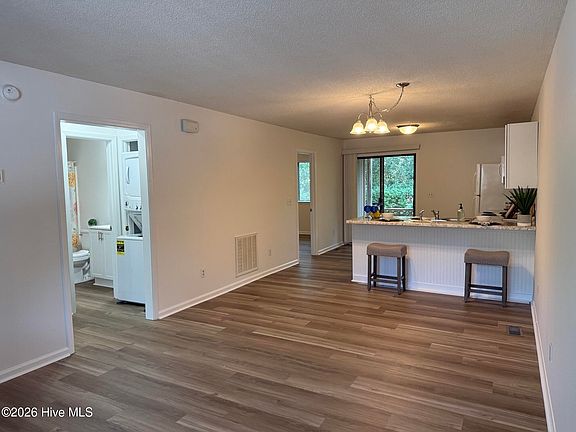 5th image of 522 S Kerr Ave APT 29