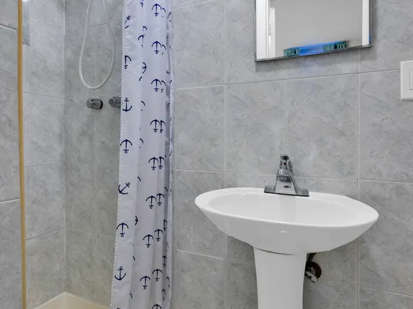 82 West End Avenue image 49 of 54