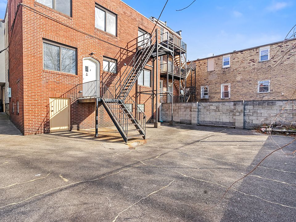 1st image of 620 California Ave APT 4