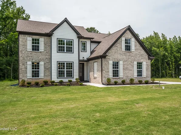 13 Centerline Roper Loop, Byhalia, MS 38611