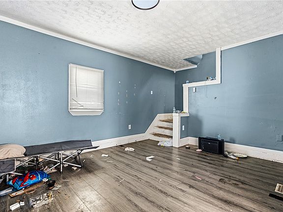 5th image of 730 Faulkner Ave
