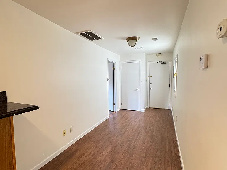 86 Pacific St #2 — Photo 1