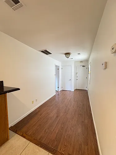 86 Pacific St Photo 1
