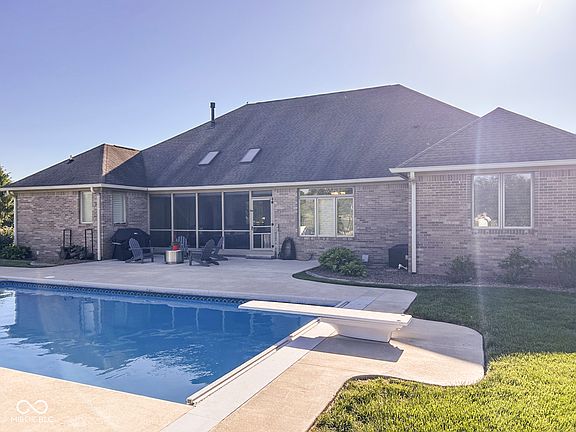 5th image of 4971 Benthaven Ct